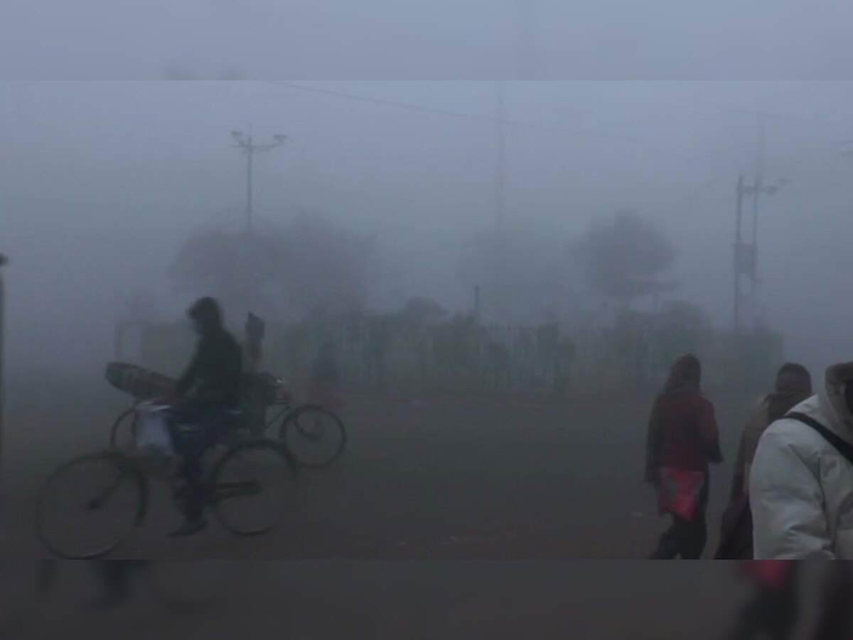 451 AQI के साथ गाजियाबाद की हवा देश में सबसे खराब, नोएडा-ग्रेनो में स्थिति बेहद गंभीर