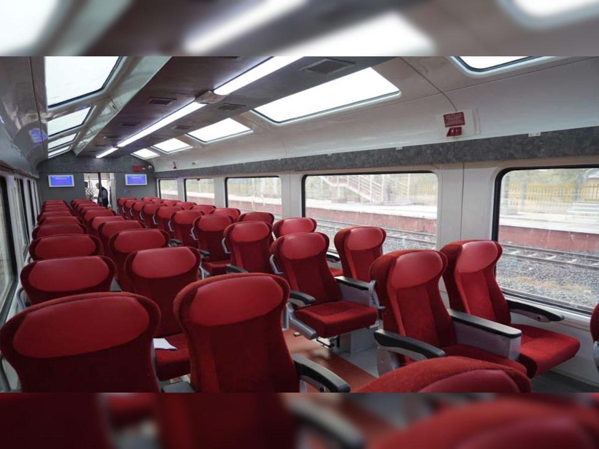 PM मोदी ने शेयर कीं Jan Shatabdi Express के विस्टाडोम कोच वाली ट्रेन की खूबसूरत तस्वीरें, आप भी देखें