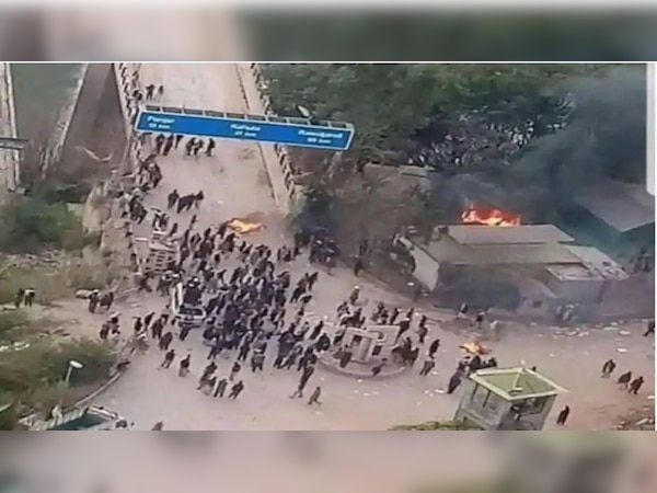 POK में चीन के सड़क बनाने पर हुई हिंसा, पुलिस ने चलाई गोलियां, आंसू गैस के गोले छोड़े