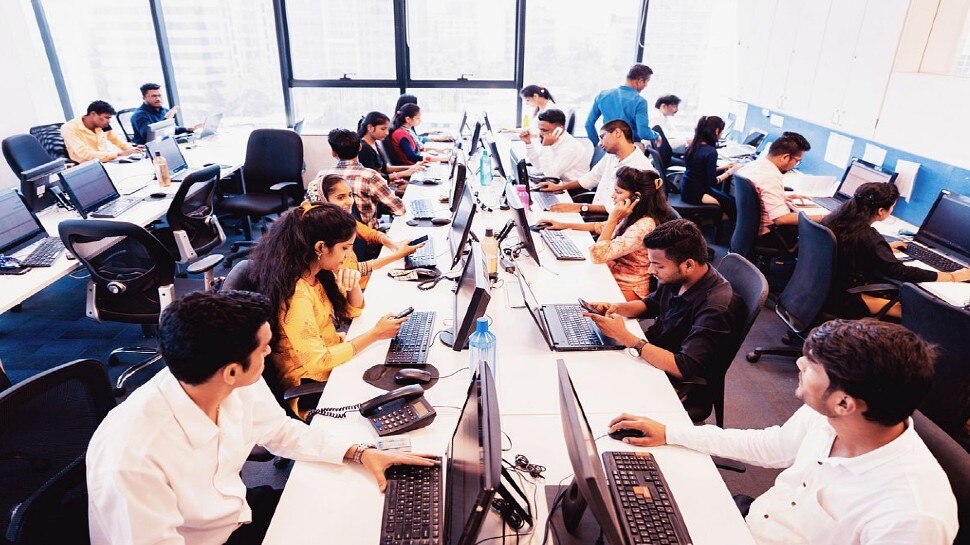सरकार ने 4 परसेंट महंगाई भत्ता बढ़ाया: मीडिया रिपोर्ट्स Govt approves 4 pc hike in DA, says media reports
