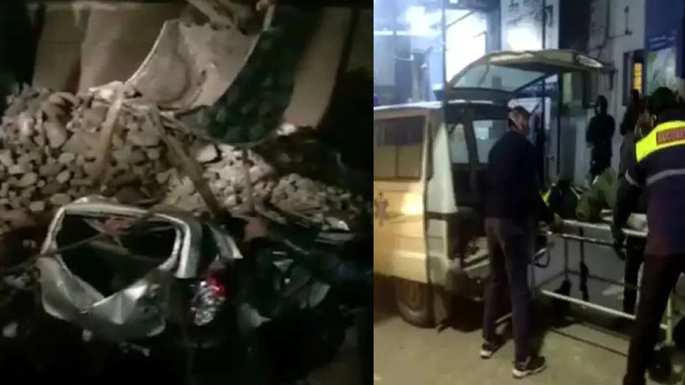 दर्दनाक सड़क हादसा: कार और वैन पर पलटा ओवर लोड ट्रक, 13 की मौत, 18 जख्मी दर्दनाक सड़क हादसा: कार और वैन पर पलटा ओवर लोड ट्रक, 13 की मौत, 18 जख्मी