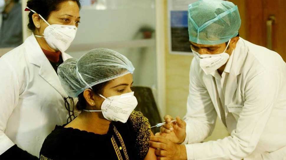 Corona Vaccination Phase-2: Vaccine recipients in second round may get time  and place option | Corona Vaccination Phase-2 में मिलेगी ये बड़ी सुविधा, कब  और कहां लगेगी वैक्सीन; खुद कर सकेंगे चुनाव |