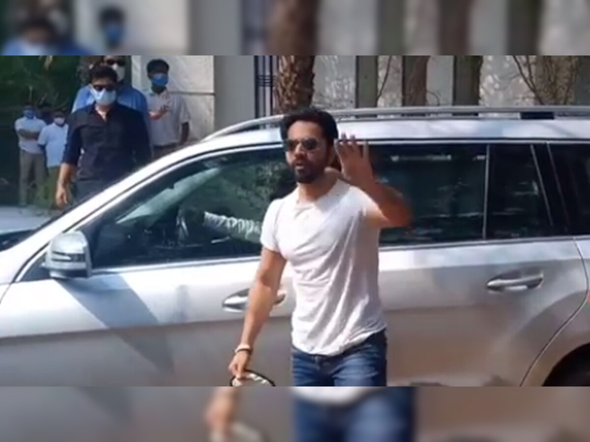 VIDEO: संगीत में पहुंचे Varun Dhawan, कई बॉलीवुड सेलेब्रिटीज भी आए नजर