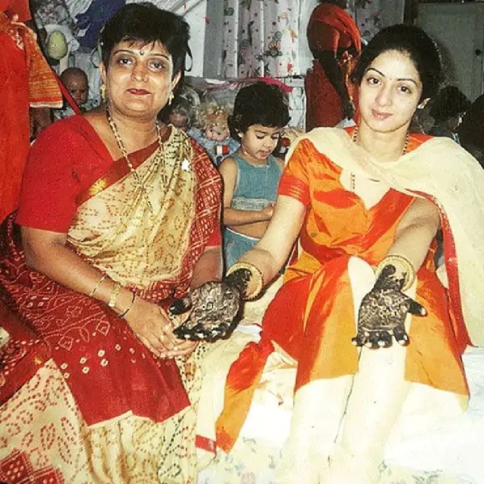 श्रीदेवी की फेवरेट मेहंदी आर्टिस्ट थीं Veena Nagda Veena Nagda was Sridevi favorite mehandi artist