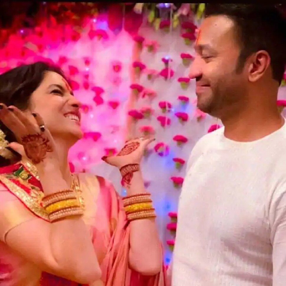 अंकिता की खुशी का नहीं है कोई ठिकाना Ankita Lokhande mehandi ceremony Pictures