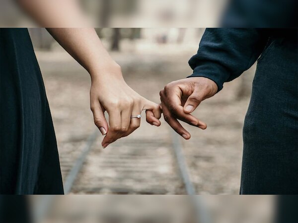 प्रेमी संग लिव-इन में रह रही 3 बच्चों की मां ने पति के डर से मांगी सुरक्षा, HC ने दिया यह जवाब