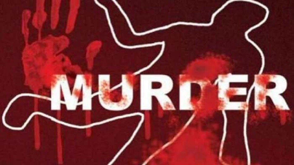 Arrah News: छज्जा तोड़ने के विवाद को लेकर युवक की पीट-पीटकर हत्या Arrah News: छज्जा तोड़ने के विवाद को लेकर युवक की पीट-पीटकर हत्या