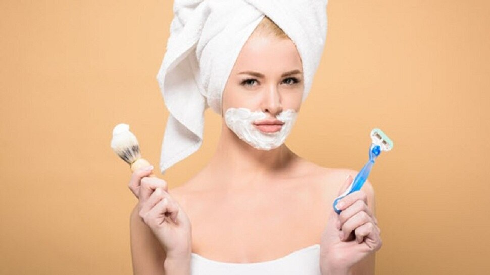 how to remove unwanted facial hair using razor at home | Beauty Tips: चेहरे के Unwanted Hair से हैं परेशान तो इस तरह करें Razor का इस्तेमाल | Hindi News, लाइफस्टाइल