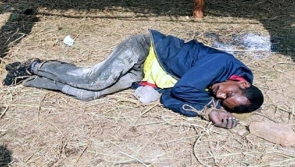 रिश्ता शर्मसार: बेटे ने किया मां का कत्ल, घर में ही लाश को लगाई आग और पकाया मुर्गा! रिश्ता शर्मसार: बेटे ने किया मां का कत्ल, घर में ही लाश को लगाई आग और पकाया मुर्गा!