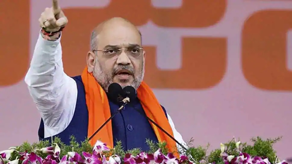हावड़ा रैली में गरजे अमित शाह, कहा- चुनाव आते-आते अकेली खड़ी रह जांगी दीदी हावड़ा रैली में गरजे अमित शाह, कहा- चुनाव आते-आते अकेली खड़ी रह जांगी दीदी