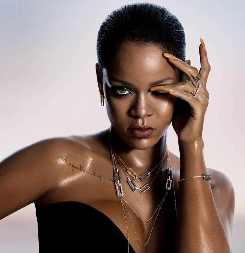 रिआना के दस करोड़ फॉलोवर Rihanna Twitter follower