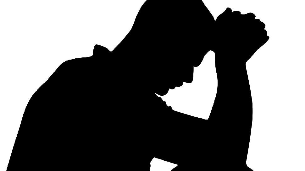 ऐसी आदतें जो हमें बर्बाद कर रही हैं, जानिए आप भी तो नहीं कर रहे ये गलती?