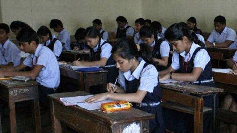 UP School Reopning Date: जानिए कब खुलेंगे 8वीं तक के स्कूल, योगी सरकार ने दी मंजूरी