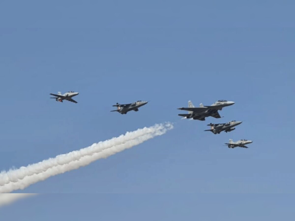 Aero India 2021: उत्तराखंड एयरोस्पेस को लेकर बिपिन रावत से मिले वीएस रावत