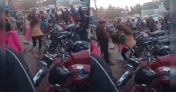 Chhindwara Girl Fight After Scooter Accident Video Goes Viral On Social Media Mpny स्कूटी