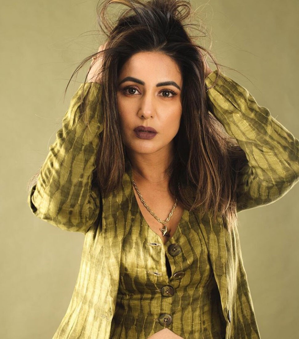 Hina Khan Photos
