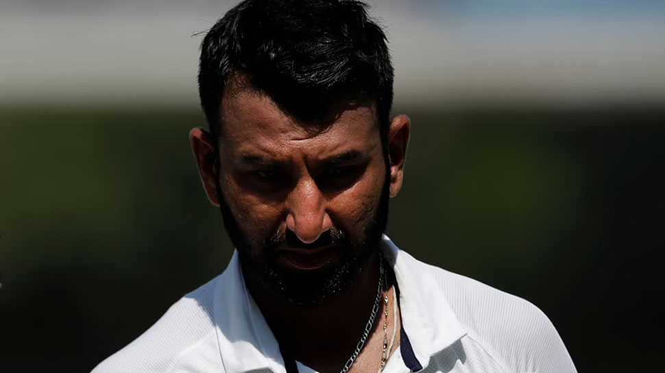 पुजारा की जगह मयंक ने की फील्डिंग Cheteshwar Pujara Mayank Agarwal Fielding