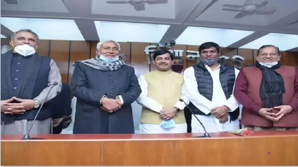 कैबिनेट विस्तार के साथ ही बिहार में तैयार होने लगा विकास का रोडमैप, युवाओं को मिलेगा रोजगार