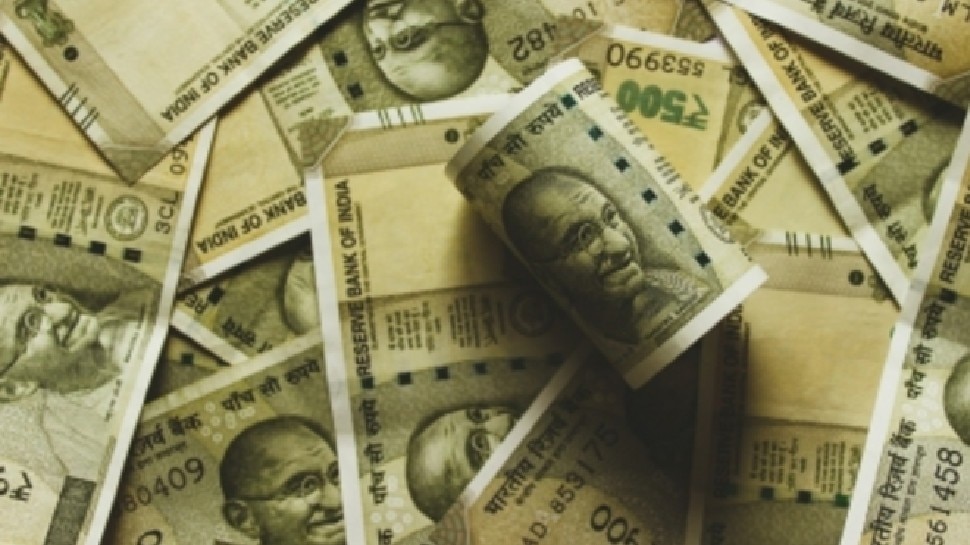 स्वतंत्रता संग्राम सेनानी स्पेशल ट्रेन में मिला 1.4 करोड़ रुपये से भरा ट्रॉली बैग स्वतंत्रता संग्राम सेनानी स्पेशल ट्रेन में मिला 1.4 करोड़ रुपये से भरा ट्रॉली बैग