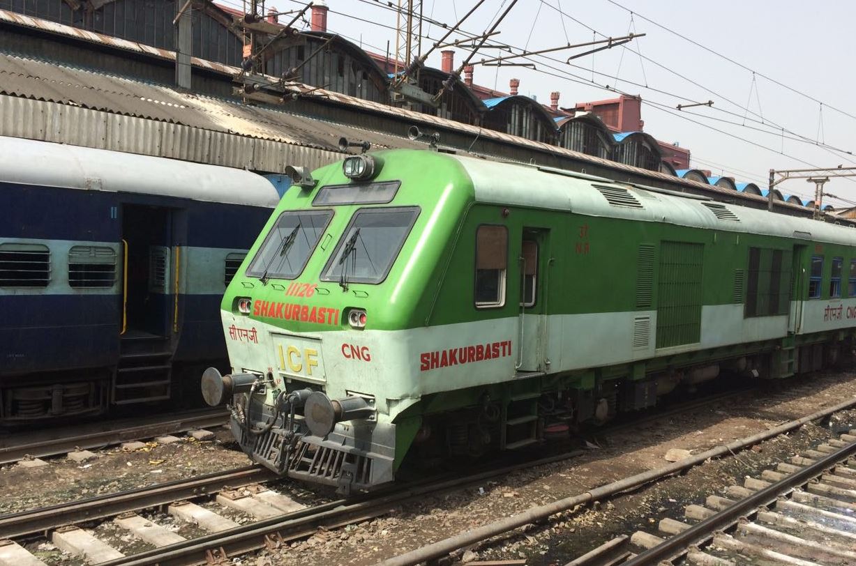 Indian Railway: दिल्ली-NCR में लोकल ट्रेन सेवा शुरू, जानिए ट्रेनों की पूरी लिस्ट