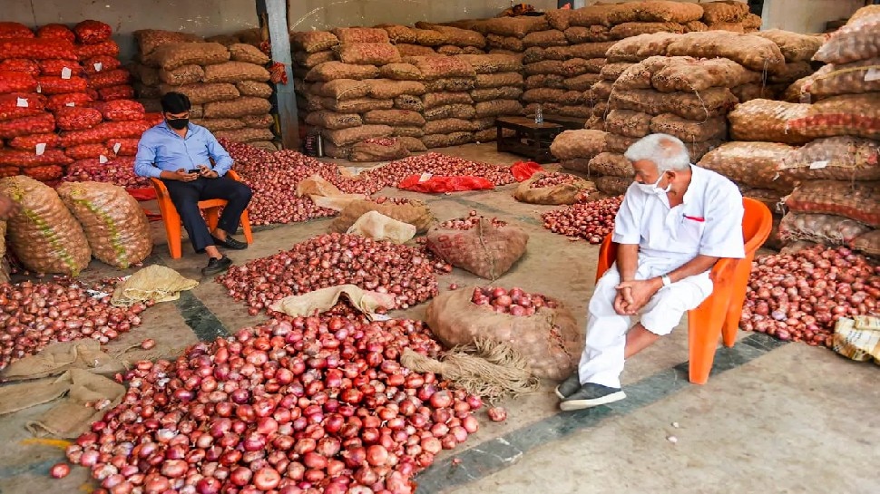महाराष्ट्र में भी प्याज की कीमतें बढ़ीं onion prices in maharashtra