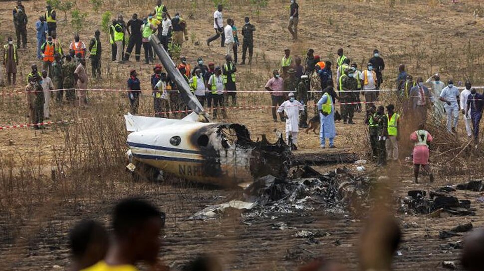 ବିମାନବନ୍ଦର ନିକଟରେ Military Jet Crash; ୭ ମୃତ