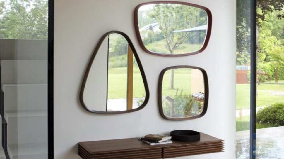 vastu tips for mirror know which is the right direction to keep it