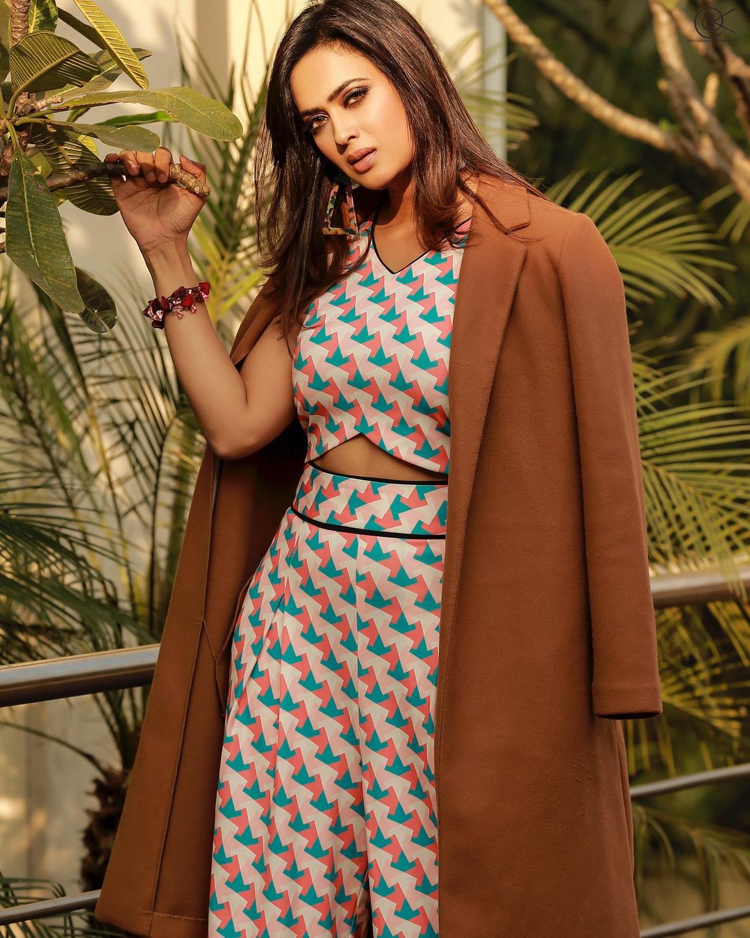 श्वेता लग रहीं परफेक्ट Shweta Tiwari stylish outfit