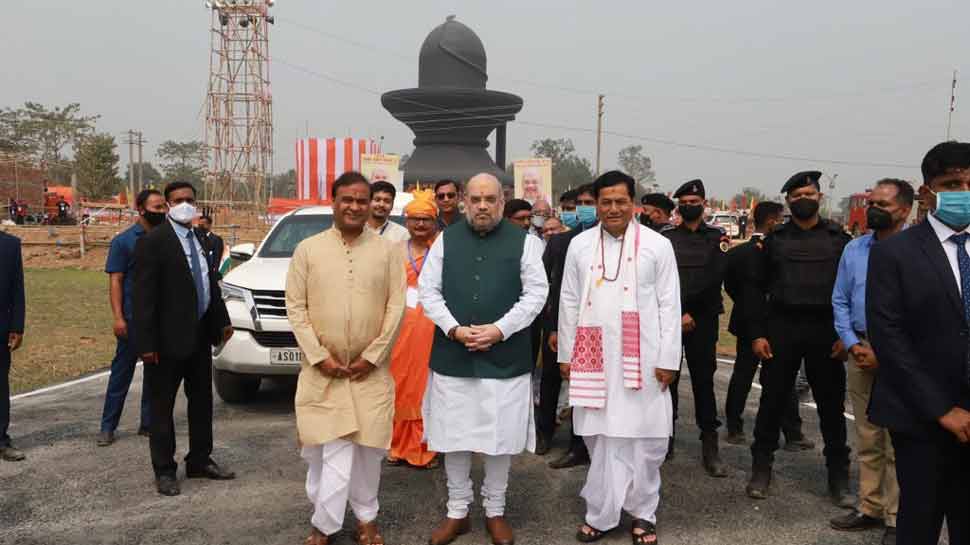 height of Shivling is 126 feet