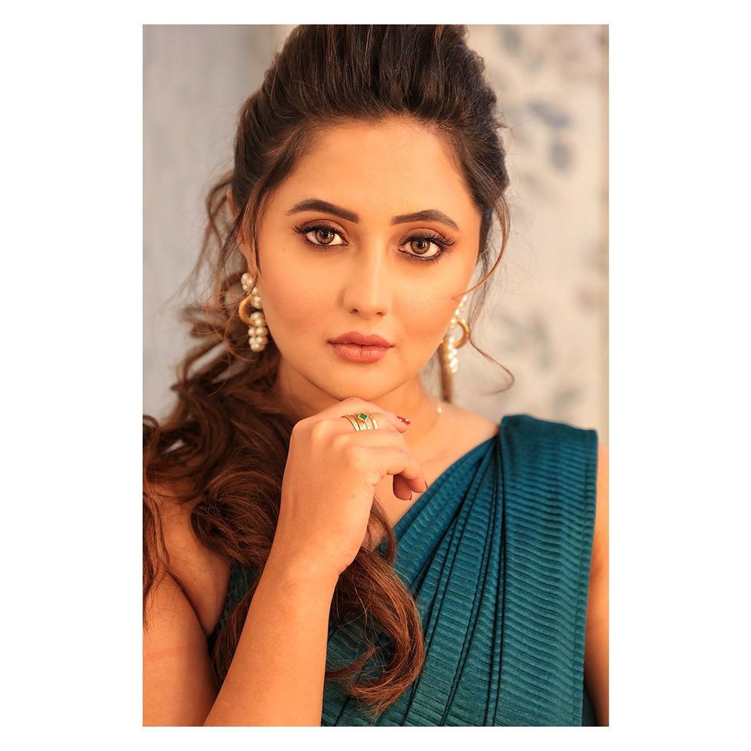 rashami desai saree look