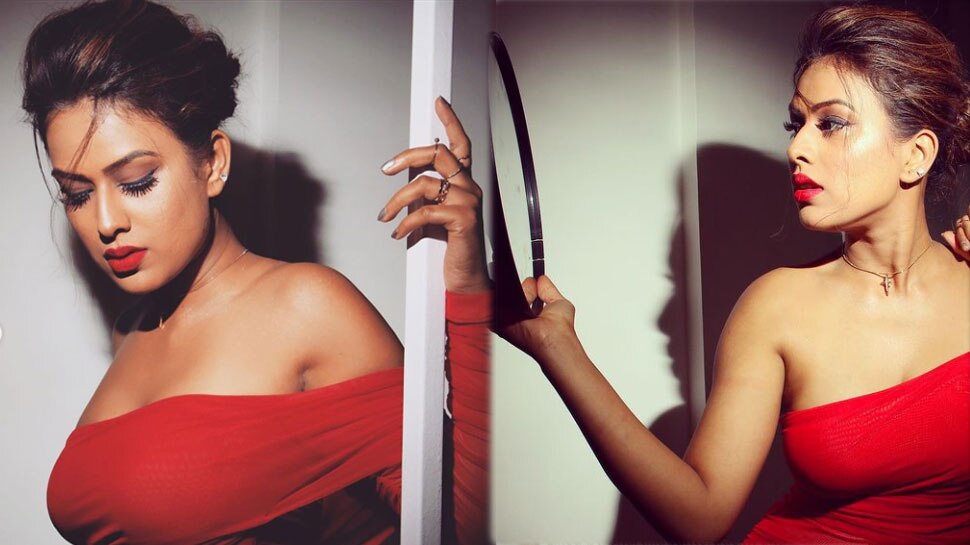 निया का नया अंदाज Nia Sharma in Red Dress