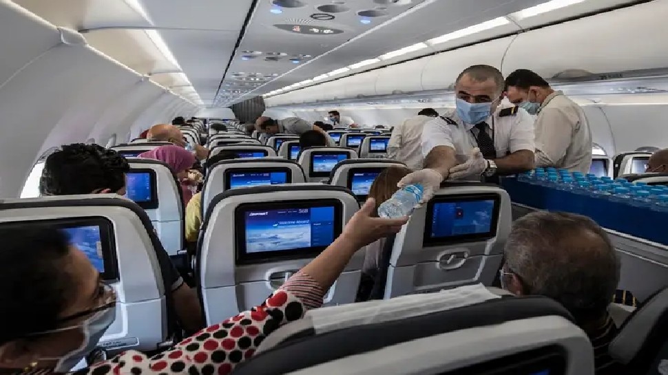 फ्लाइट के अंदर फूड और ड्रिंक्स Food and drinks during travel