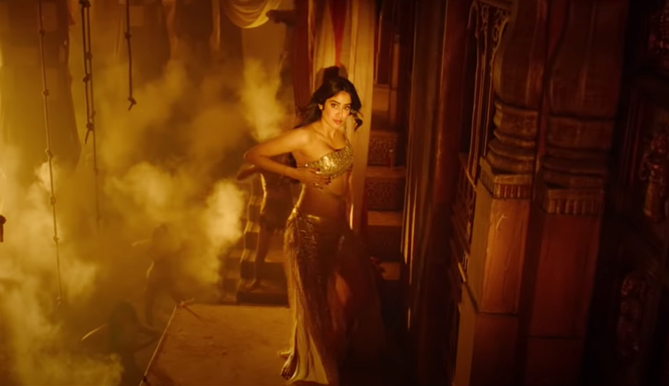 फिल्म Roohi का दूसरा गाना Nadiyon Paar रिलीज, कुछ ही घंटों में मिले मिलियंस व्यूज फिल्म Roohi का दूसरा गाना Nadiyon Paar रिलीज, कुछ ही घंटों में मिले मिलियंस व्यूज