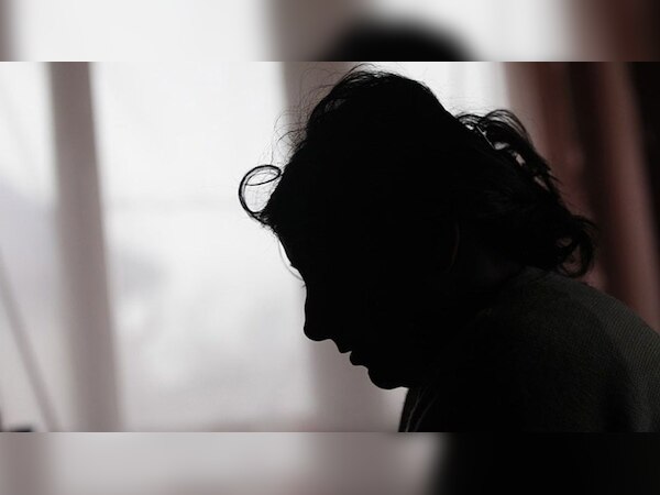 ଖାକିରେ ଦାଗ: ବନ୍ଧୁକ ମୁନରେ ବିବାହିତା ମହିଳାଙ୍କୁ ଦୁଷ୍କର୍ମ କଲା ପୋଲିସ