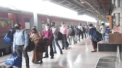 Indian railways: रेलवे ने प्लेटफॉर्म टिकट के दाम बढ़ाए, नया रेट आज से ही हुआ लागू