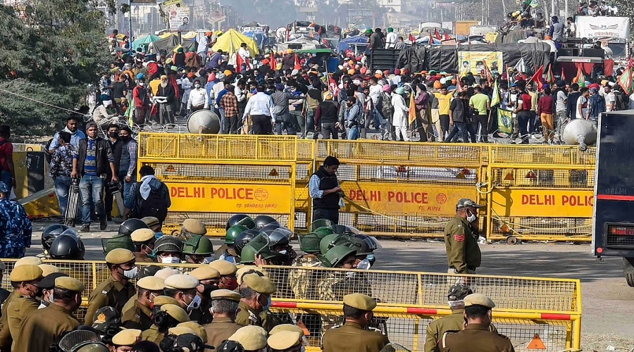 Farmers Protest: माहौल खराब करने पहुंचे JNU के लेफ्ट छात्रों को असली किसानों ने दिखाया आईना 