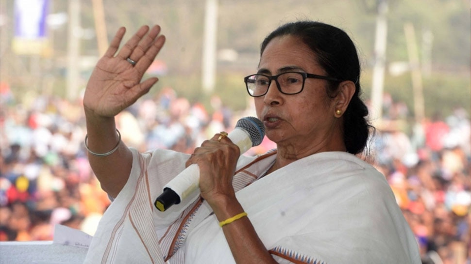 West Bengal Election 2021: Mamata Banerjee reaction after PM Modi Kolkata  rally | West Bengal Election 2021: Mamata Banerjee का बीजेपी पर बड़ा हमला,  कहा- देश में नरेंद्र मोदी और अमित शाह
