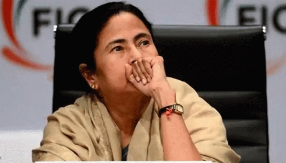 नंदीग्राम के लोगों से बोलीं ममता बनर्जी, ऐसा है तो नहीं लड़ूंगी यहां से चुनाव! नंदीग्राम के लोगों से बोलीं ममता बनर्जी, ऐसा है तो नहीं लड़ूंगी यहां से चुनाव!