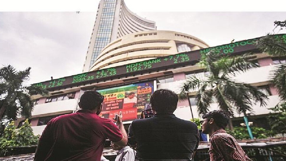 आखिरी घंटे में टूटा शेयर बाजार, ऊपरी स्तरों से Sensex 1000 अंक टूटकर बंद