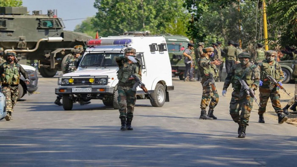 Jammu-Kashmir Police ने Shopian में आतंकियों के 7 मददगार किए गिरफ्तार; गोला-बारूद बरामद
