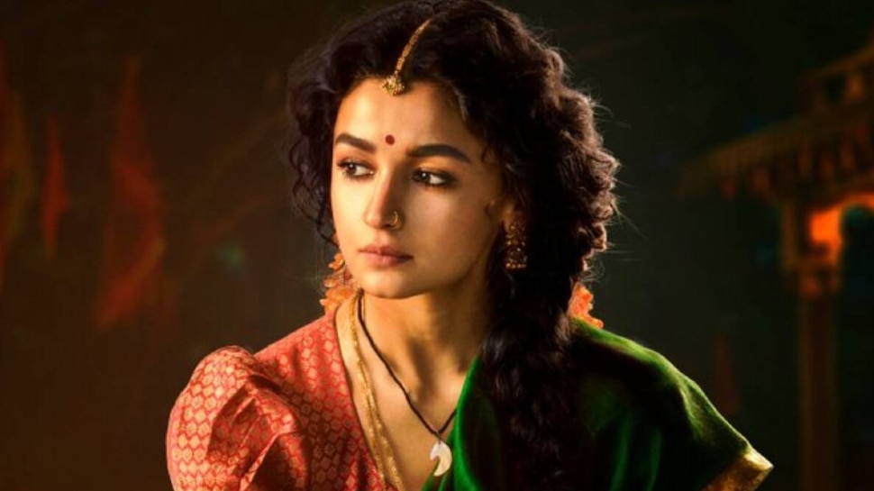 Alia Bhatt रंगीं साउथ इंडिया के रंग में, Birthday पर शेयर किया लेटेस्ट फिल्म RRR से अपना Sita Look