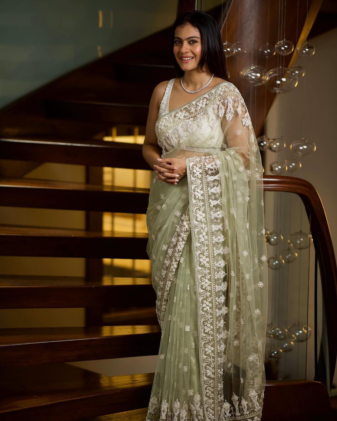 ऐसी है घर की सीढ़ी Wooden Stairs in Ajay devgn house