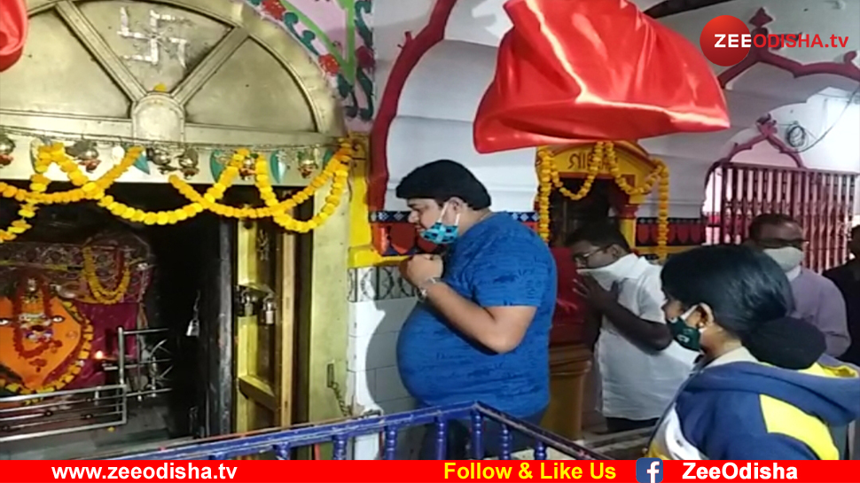 ଦୋକାନୀଙ୍କ ଆନ୍ଦୋଳନ ପରେ ସମଲେଶ୍ୱରୀ ମନ୍ଦିର ମୁଖ୍ୟ ଫାଟକ ଖୋଲିଲା ଦୋକାନୀଙ୍କ ଆନ୍ଦୋଳନ ପରେ ସମଲେଶ୍ୱରୀ ମନ୍ଦିର ମୁଖ୍ୟ ଫାଟକ ଖୋଲିଲା