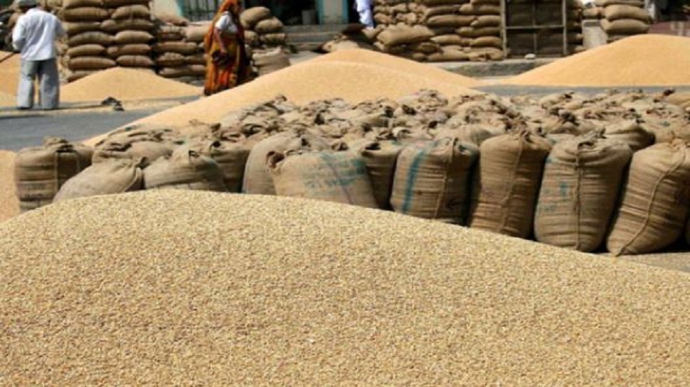 ହେଉନି ସମାଧାନ: ଚାଷୀଙ୍କୁ ନେଇ ରାଜନୈତିକ ଦଳ ମଧ୍ୟରେ ଟଣାଓଟରା ହେଉନି ସମାଧାନ: ଚାଷୀଙ୍କୁ ନେଇ ରାଜନୈତିକ ଦଳ ମଧ୍ୟରେ ଟଣାଓଟରା