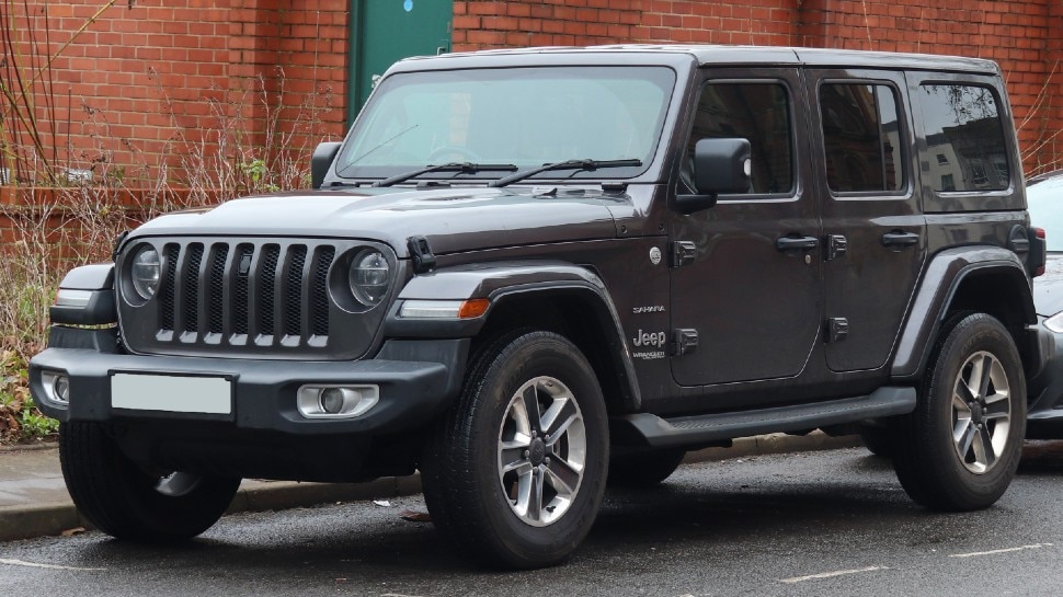 Jeep Wrangler में फीचर्स Features in Jeep Wrangler