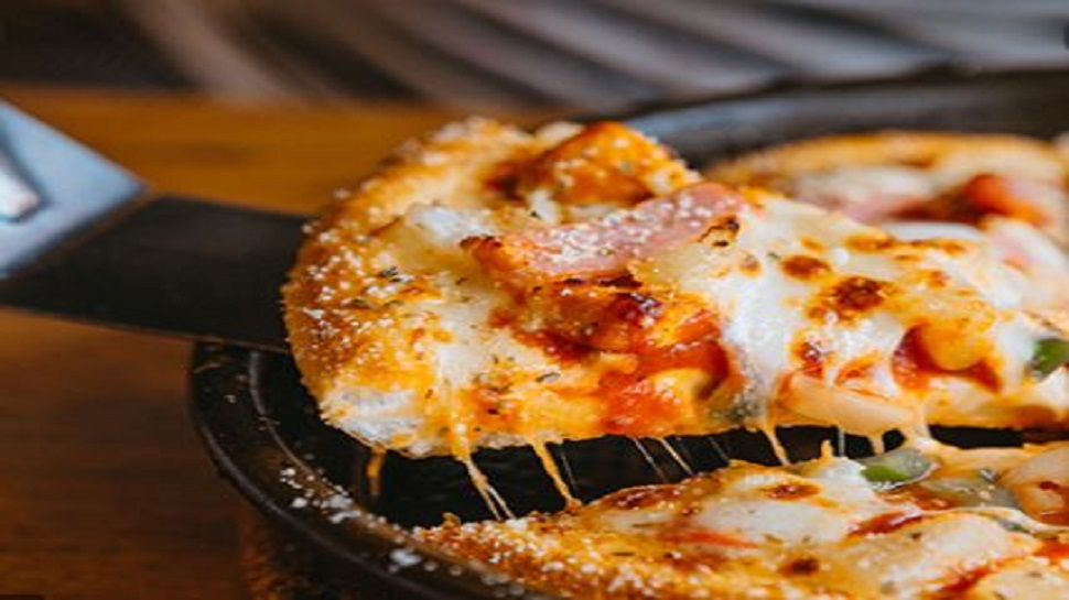 ଖାଇବାକୁ ଚାହୁଁଛନ୍ତି କି ଦାମୀ Pizza, ଦାମ୍ ୨୬ ହଜାର ୩୦୦ ଟଙ୍କା ଖାଇବାକୁ ଚାହୁଁଛନ୍ତି କି ଦାମୀ Pizza, ଦାମ୍ ୨୬ ହଜାର ୩୦୦ ଟଙ୍କା