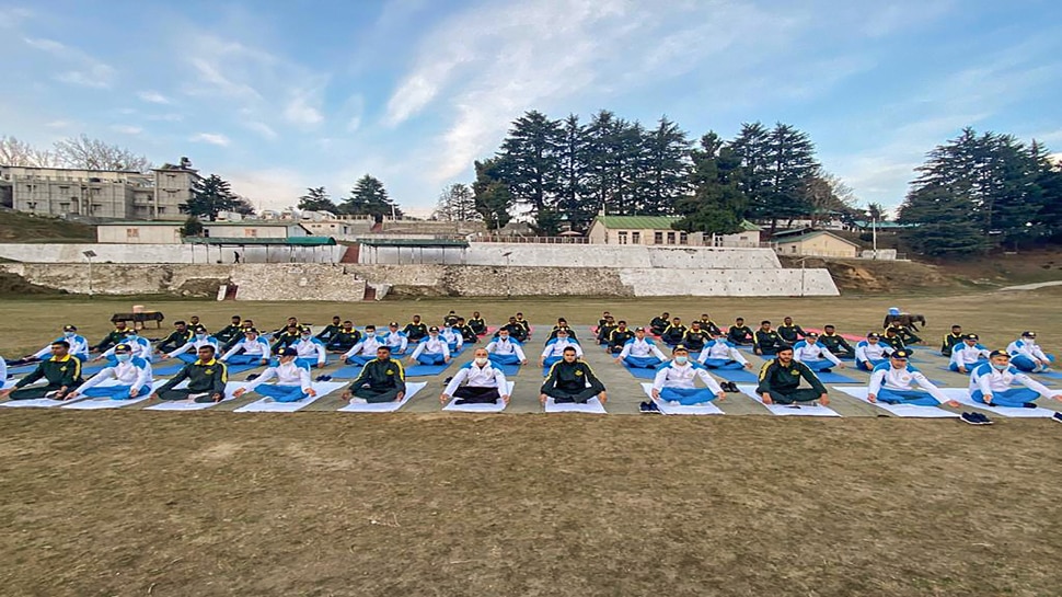 Russian Yoga Guru ने योग पर दिया 'ज्ञान', तो पुलिस ने Anti-Terror Law में भेजा जेल