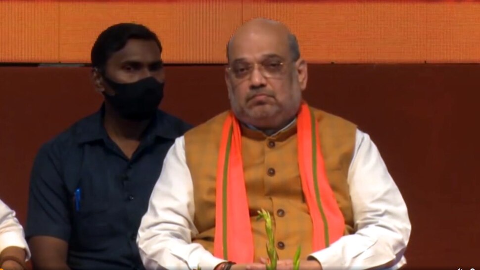 पश्चिम बंगाल विधानसभा चुनाव के लिए गृहमंत्री अमित शाह ने जारी किया घोषणा पत्र