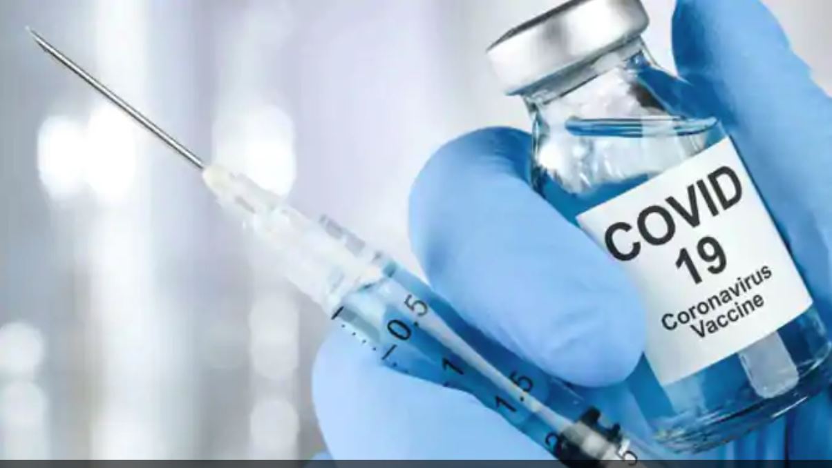 क्या Corona Vaccine से टूट जाएगा  रोज़ा ? इस मुस्लिम मुल्क ने बताया ह़राम