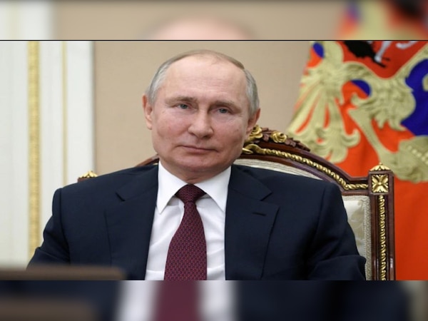 ଲୁଚି ଲୁଚି କୋରୋନା ଭ୍ୟାକସିନ ନେଲେ ଋଷ ରାଷ୍ଟ୍ରପତି ଭ୍ଲାଦିମିର ପୁଟିନ୍ 